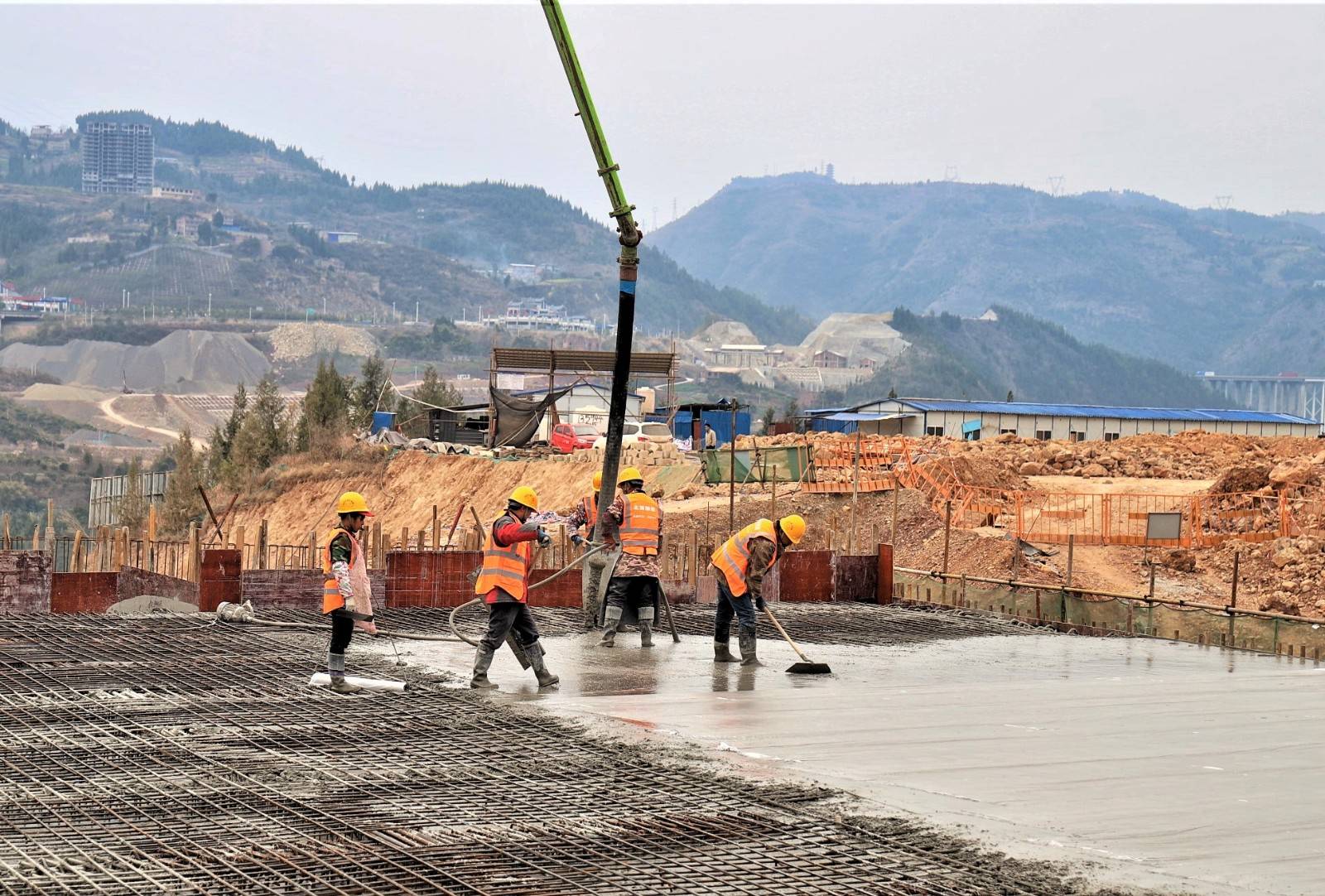 大幹搶工正當時 ——北新路橋集團北新融建公司巫山縣早陽新城桂花