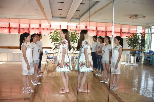 如图片无法显示，请刷新页面