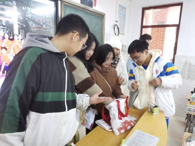 如图片无法显示，请刷新页面