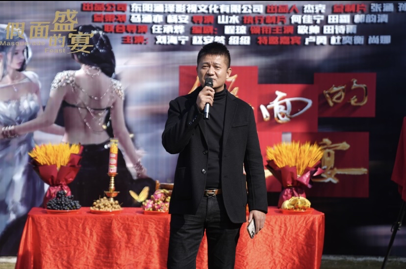 2022-11-22 22:55:56.428000