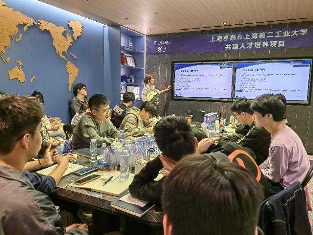 如图片无法显示，请刷新页面